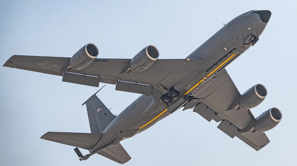 KC-135 Stratotanker USAF jatuh di Irak