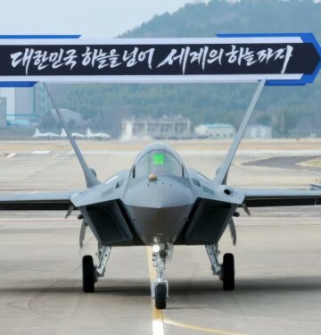 KF-21 seri produksi pertama