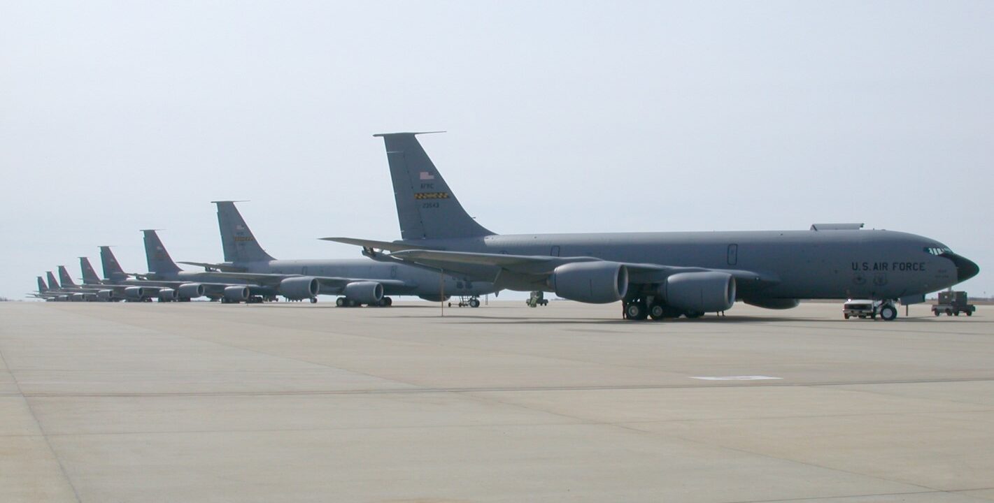 Pesawat tanker KC-135 Stratotanker USAF