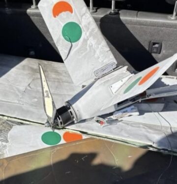 Potongan drone Lancet Rusia yang ditemukan di Kyiv