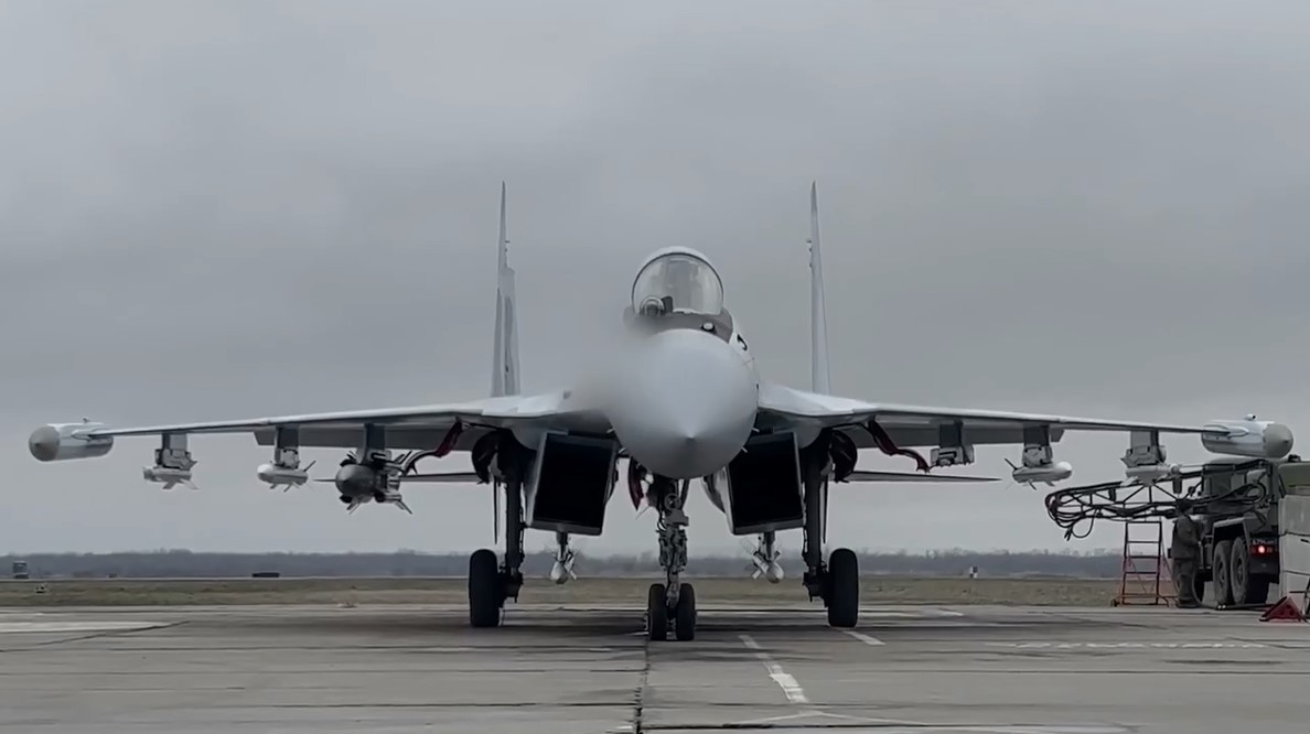 Su-35 dalam Mode Buas