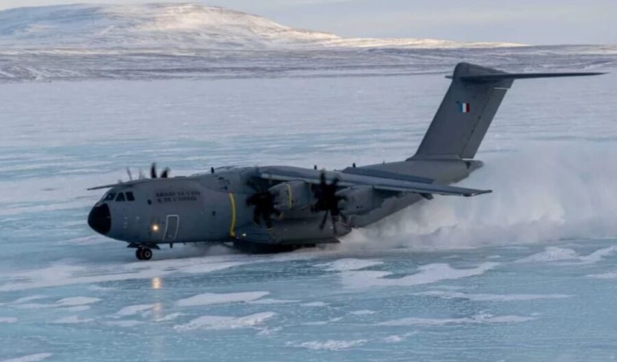 Uji pendaratan A400M Prancis di Arktik