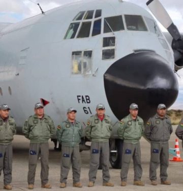 Bolivia tambah pesawat dan tingkatkan pelatihan pilot