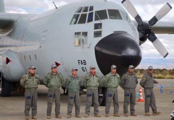 Bolivia tambah pesawat dan tingkatkan pelatihan pilot