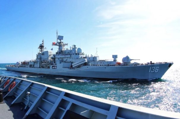 Kapal perusak China Hangzhou DDG-136 bekas Uni Soviet