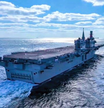 Kapal serbu amfibi Sichuan Angkatan Laut China