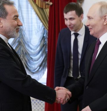 Menlu Iran Abbas Arraghchi temui Putin di St. Petersburg