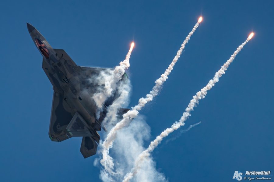 Penampilan udara F-22 Raptor