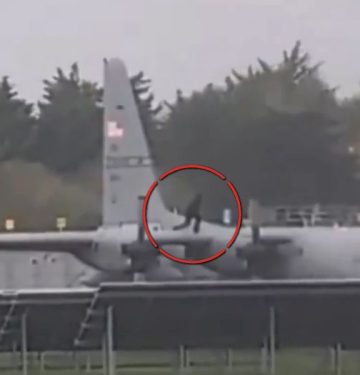 Penyusup berkapak merusak pesawat C-130 AS di Bandara Shannon Irlandia