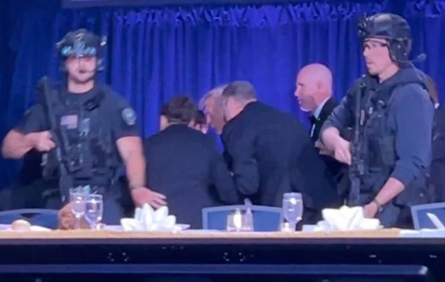 Presiden Trump dievakuasi setelah terjadi penembakan di Gedung Putih