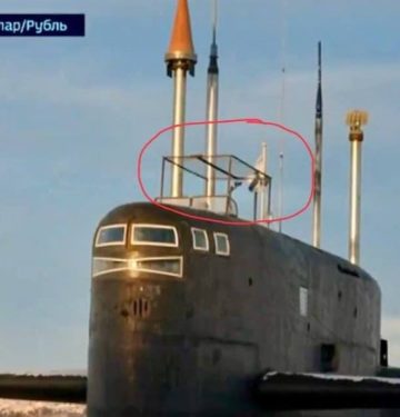 Rusia pasang cage armor pada kapal selam armada Baltik