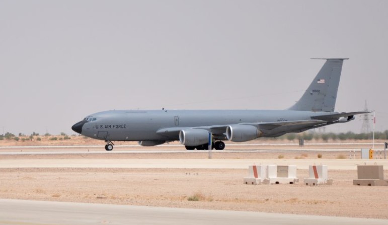 KC-135 Stratotanker di Prince Sultan Air Base