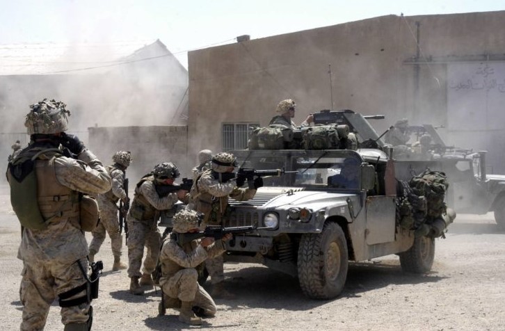 Pasukan Marinir AS dalam Operasi Vigilant Resolve di Fallujah Irak
