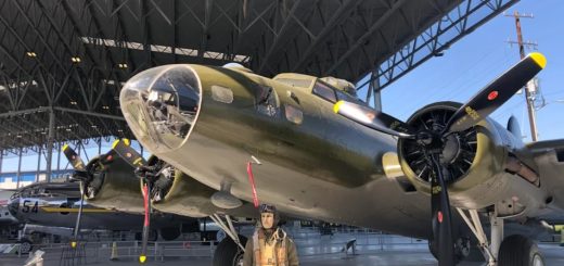 Pembom B-17F di Museum Penerbangan di Seattle Amerika Serikat