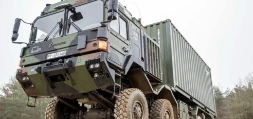 Truk HX 8X8