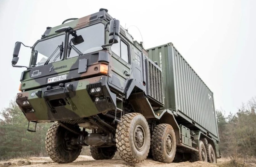 Truk HX 8X8