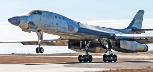 USAF hidupkan lagi satu pesawat pengebom B-1B dari Boneyard