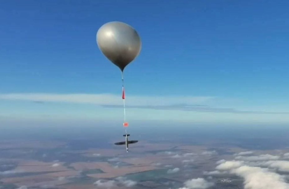 Ukraina luncurkan drone kamikaze dari balon udara