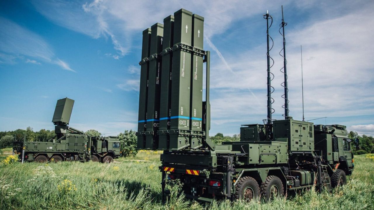 Estonia menerima IRIS-T SLM dari Jerman