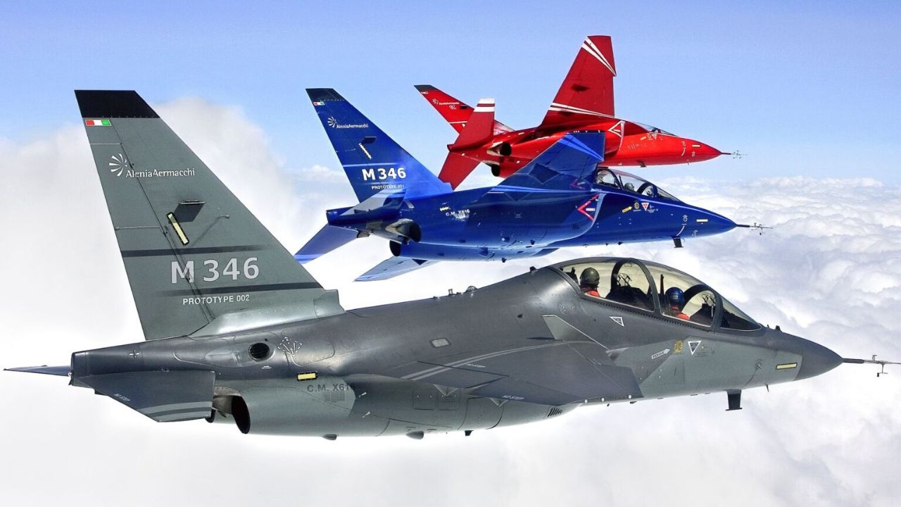 Jet latih Leonardo M-346 Master