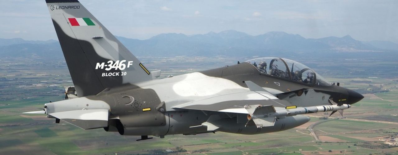 Jet tempur ringan Leonardo M-346F Block 20