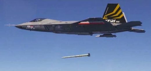 KF-21 Boramae meluncurkan rudal Meteor