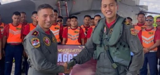 Kapten Pnb Adnan Dagger raih 1000 jam di Hawk 109209