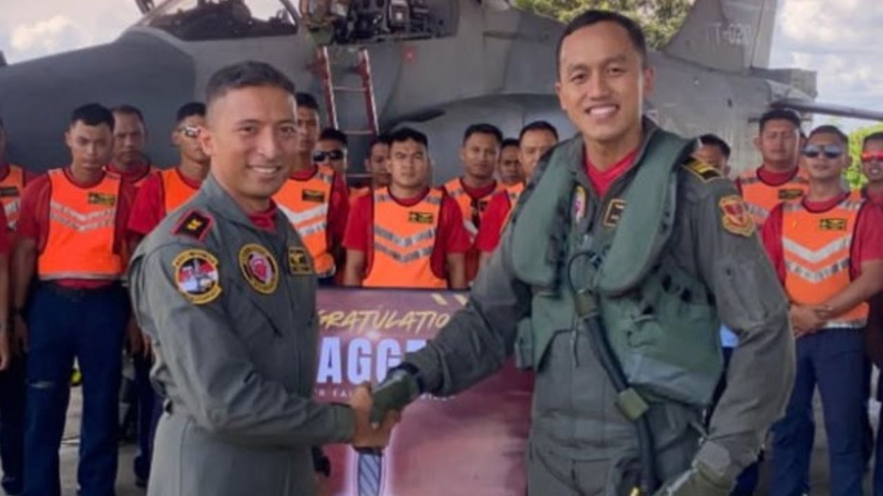 Kapten Pnb Adnan Dagger raih 1000 jam di Hawk 109209