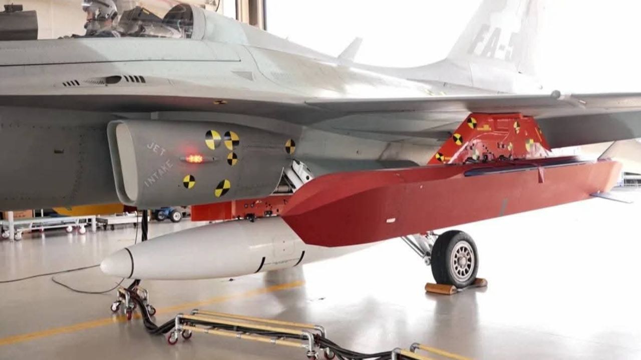 Korea luncurkan rudal Cheonryong dari FA-50