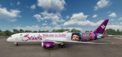 Pesawat Boeing 787-9 Saudia dengan corak khusus