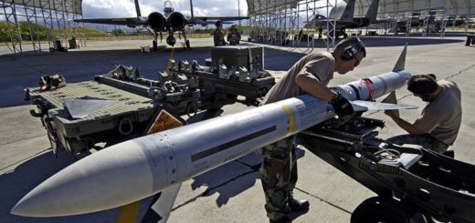 Rudal AIM-120 AMRAAM