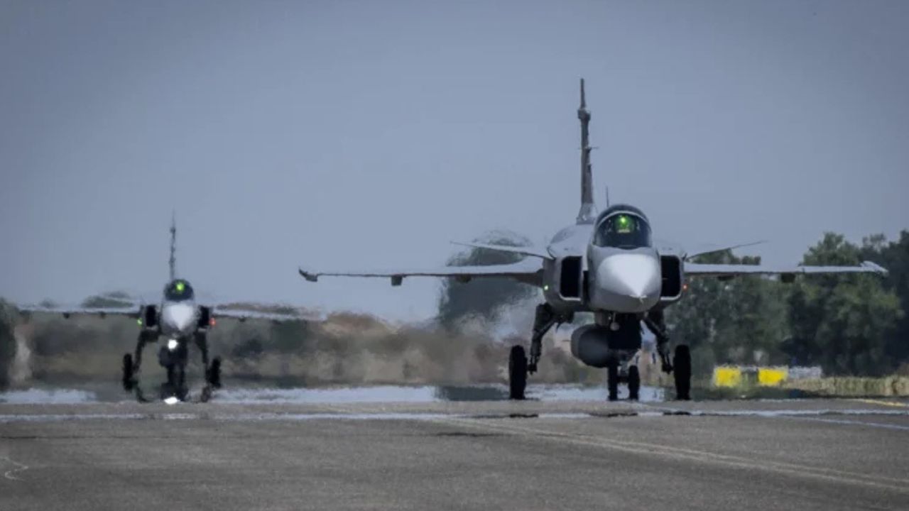 Saab kirimkan 2 Gripen terakhir ke Hungaria