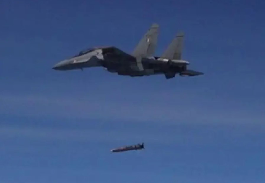 Su-30MKI luncurkan rudal antiradiasi RudraM-2
