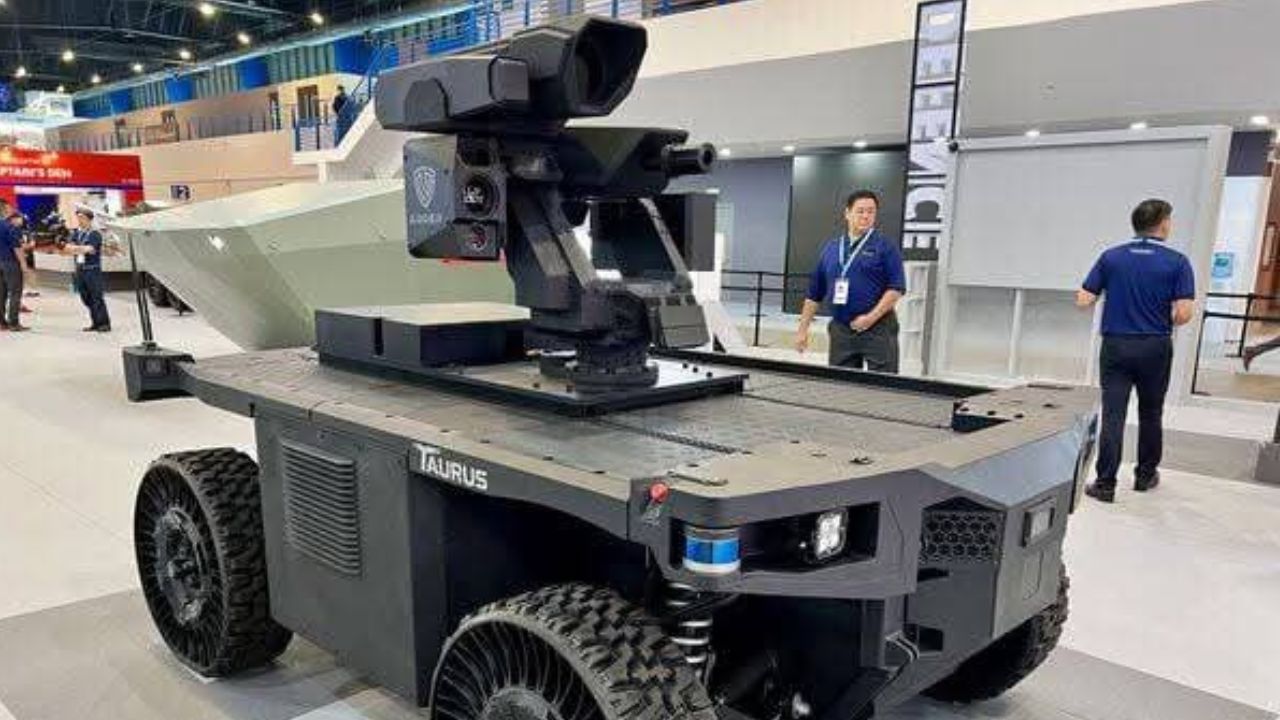 Taurus UGV buatan ST Engineering Singapura