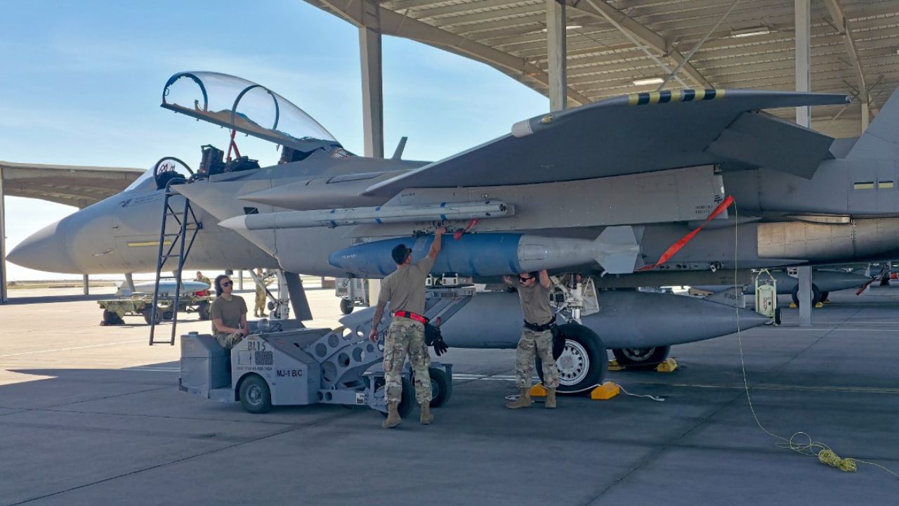 F-15EX Jatuhkan 36 Bom dalam Misi Perdana