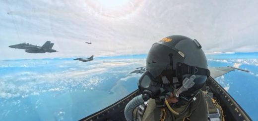 F-16 TNI AU dan Hornet TUDM melaksanakan patroli terkoordinasi