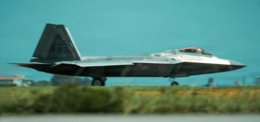 F-22 Raptor di Kadena Jepang