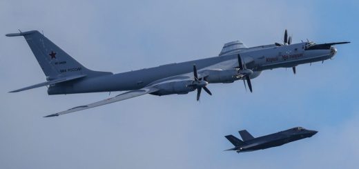 F-35B Inggris cegat Tu-142 Rusia di Far Noth