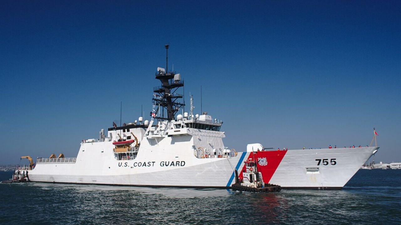 Kapal Cutter USCGC Munro