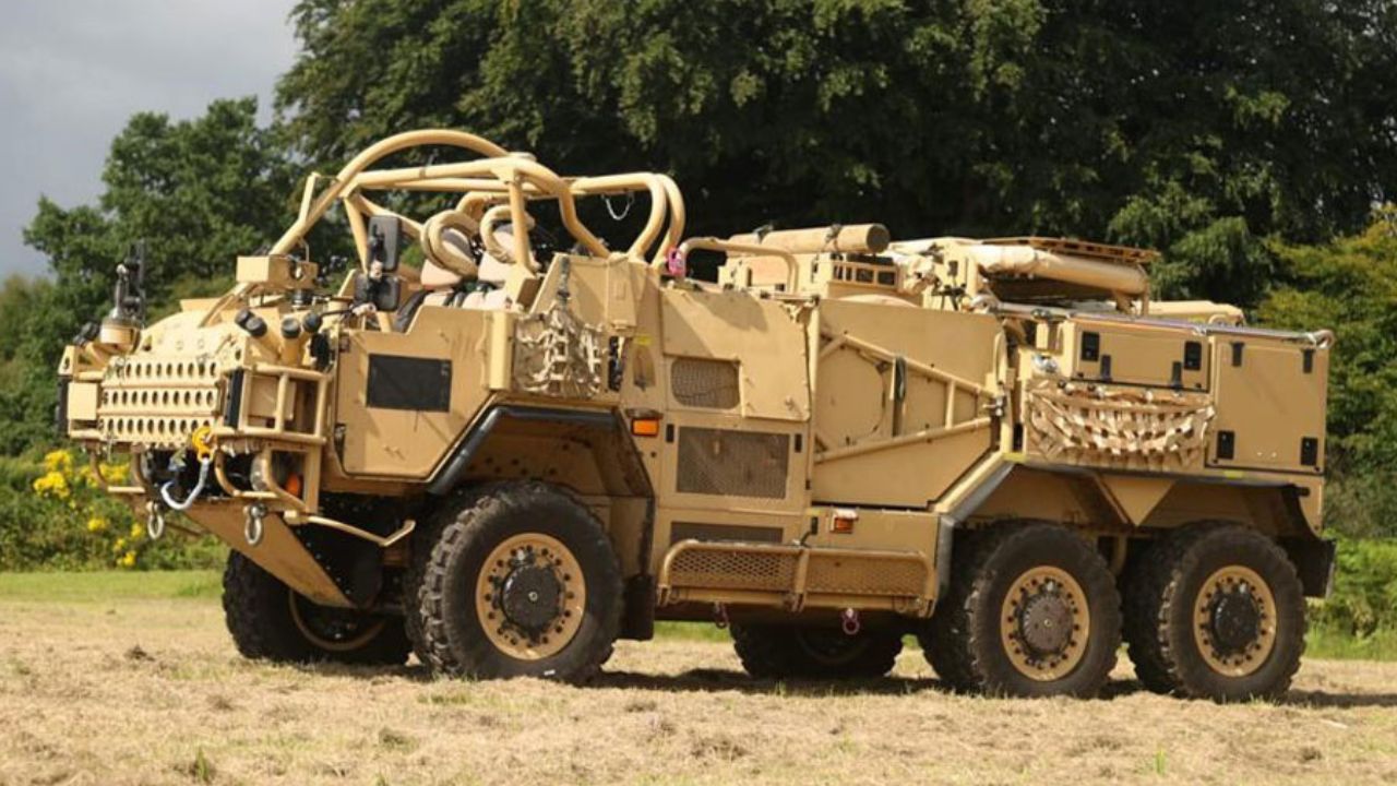 Kendaraan taktis Jackal 3 Extenda 6x6