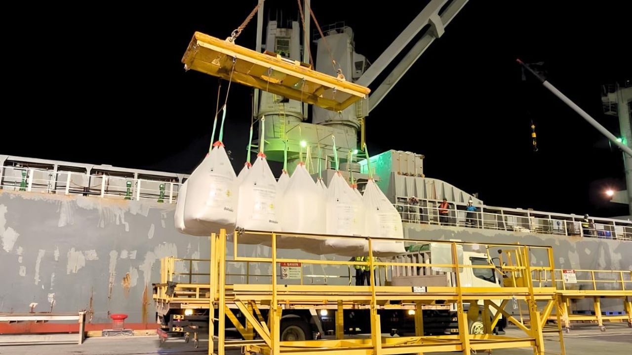 PT Dahana mengekspor amonium nitrat ke Timur Tengah