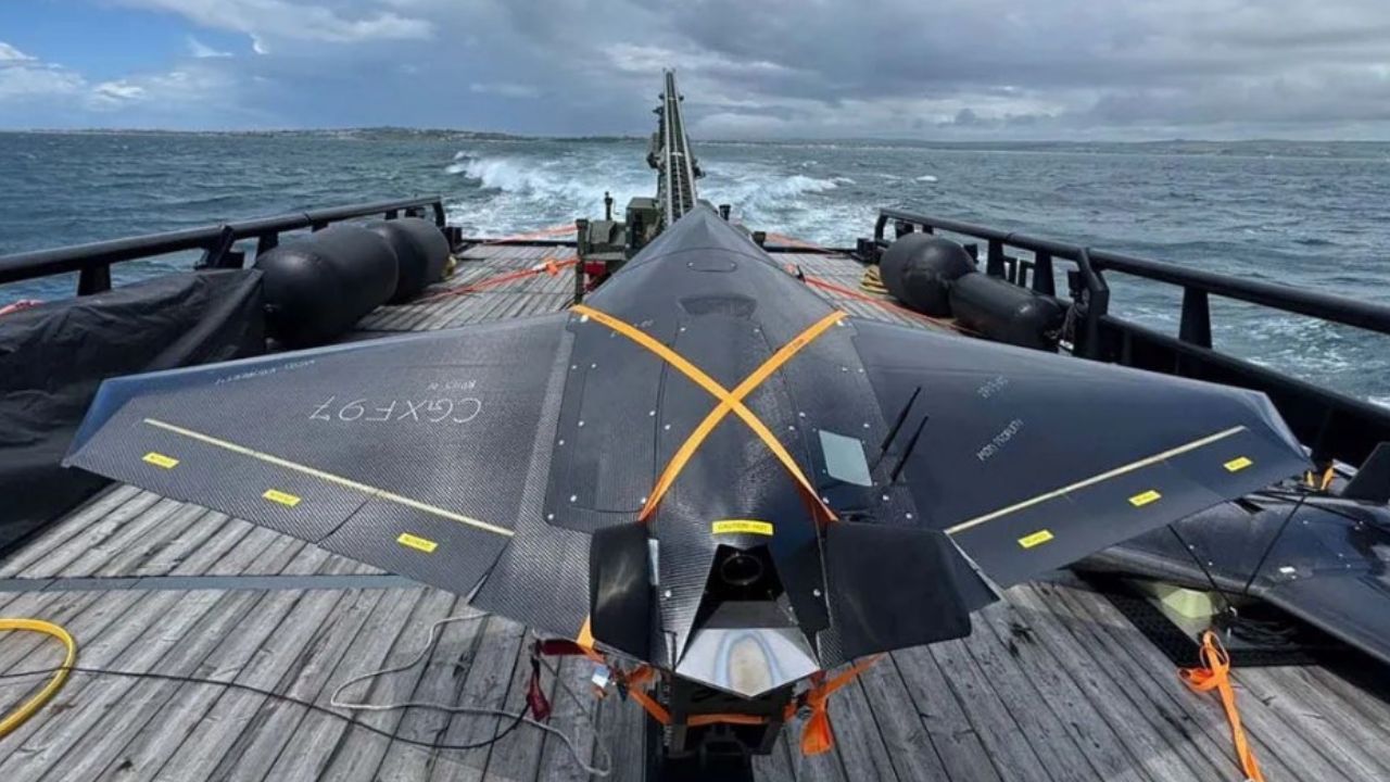 Royal Navy luncurkan drone Nyan OWE dari kapal perang