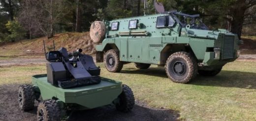 Thales Australia menguji coba Guardian Angel Combat UGV.