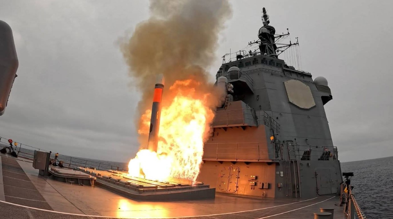 Jepang luncurkan rudal Tomahawk dari kapal perusan Aegis