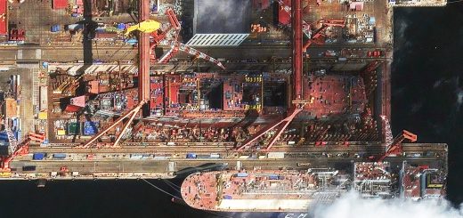 Kapal induk China Type 004 dari pantauan satelit Vantor