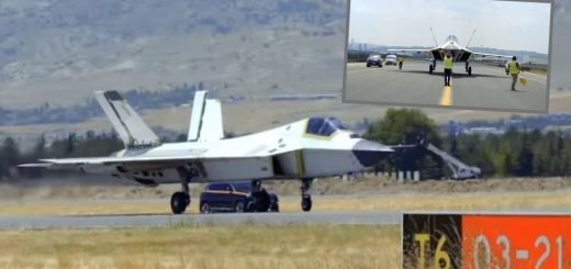 Prototipe KAAN P1 melakukan uji taxiing