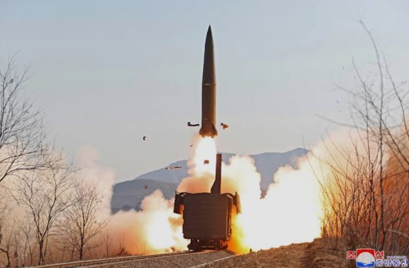 Rudal KN-23 Korea Utara