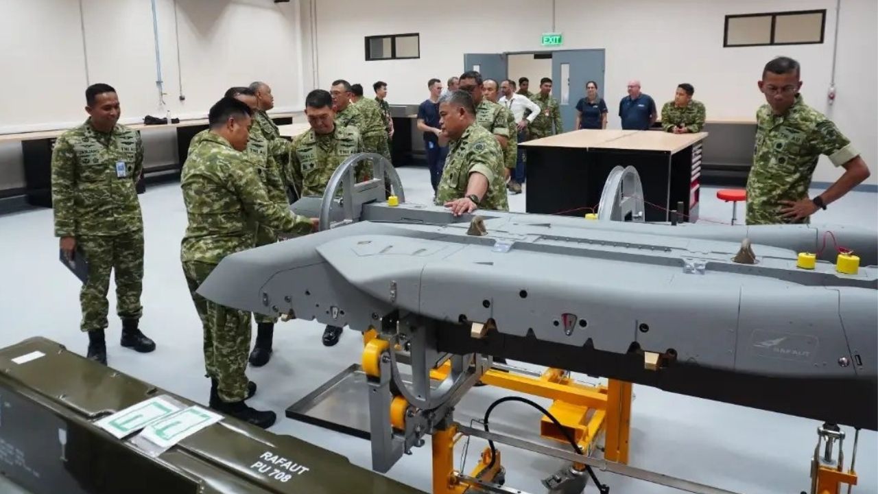_Triple store rack tipe AT730 untuk Rafale TNI AU
