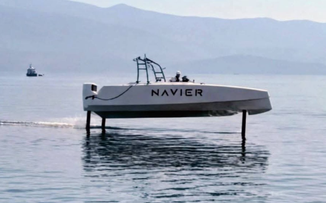 Wahanda hidrofoil N30 Quanta-D buatan Navier