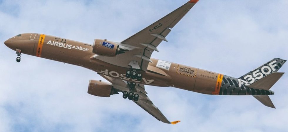 Airbus A350F terbang perdana di Toulouse